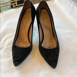 Tory Burch Suede Pump